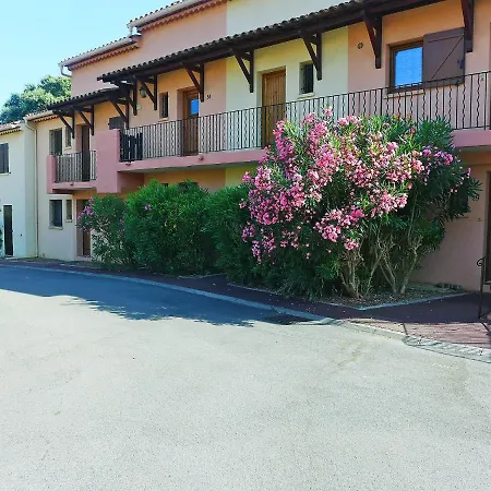 Apartamento Le Mas Des Calanques-3 *